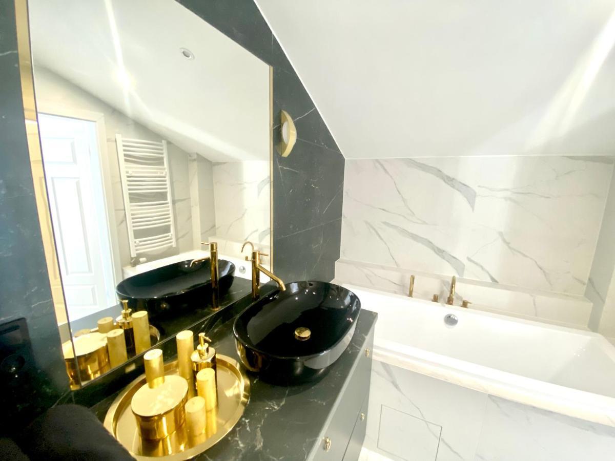 Apartament Sanok-Z Widokiem Na Rynek I Tarasem المظهر الخارجي الصورة