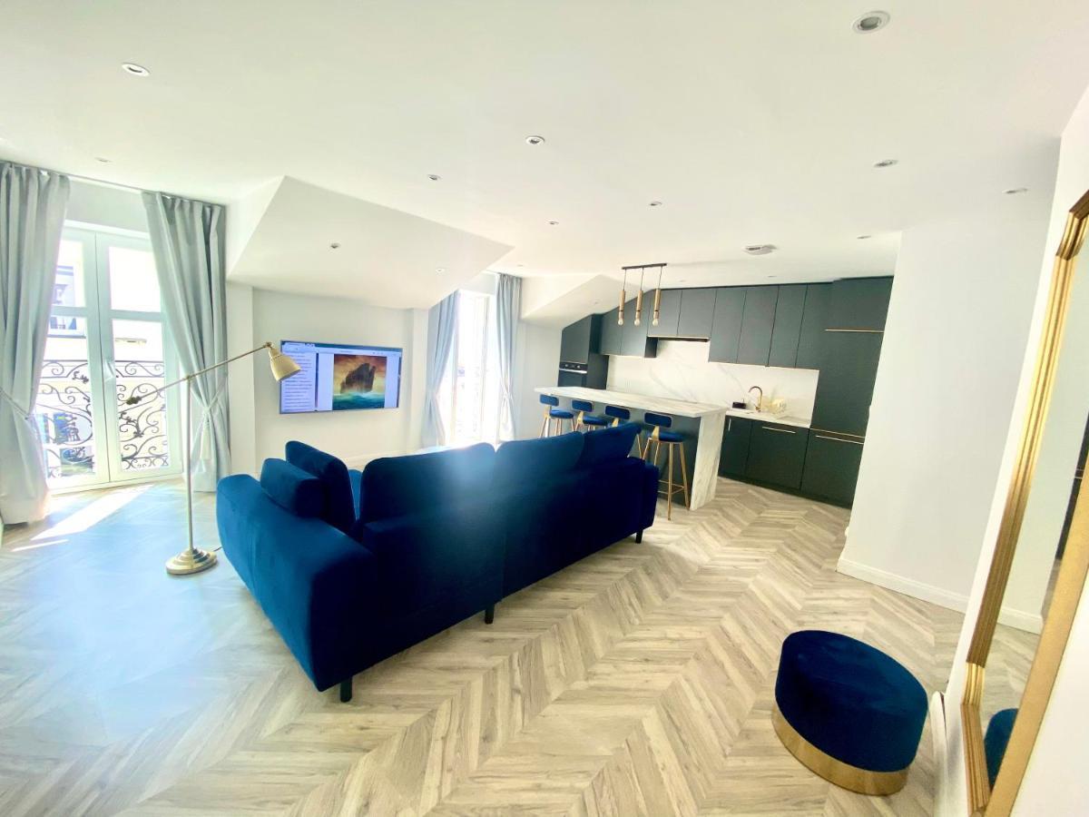 Apartament Sanok-Z Widokiem Na Rynek I Tarasem المظهر الخارجي الصورة