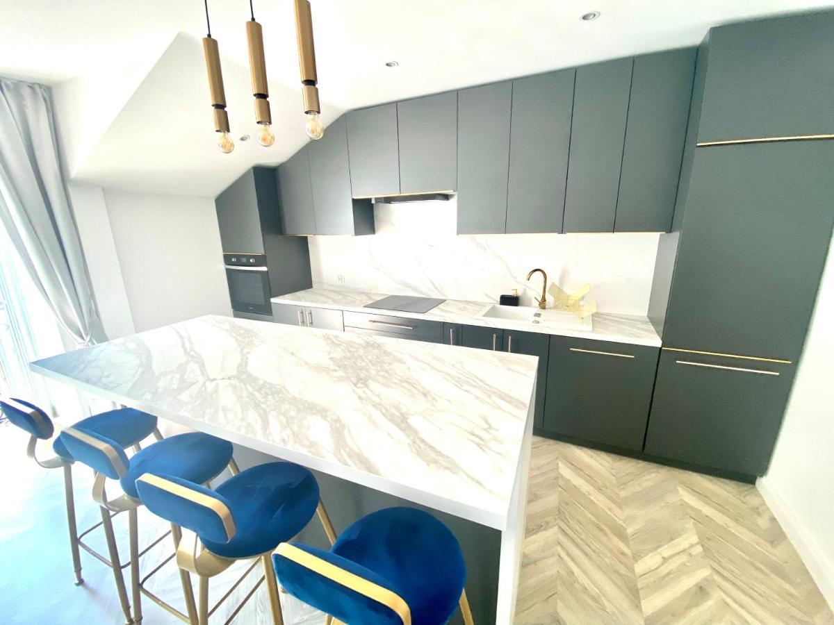 Apartament Sanok-Z Widokiem Na Rynek I Tarasem المظهر الخارجي الصورة
